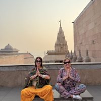 VARANASI.INDIAVIAJARJUNTAS.VIAJESPARAMUJERES.VIAJEMOSJUNTAS.VIAJESDEMUJERES.INDIA.MIAMI.
